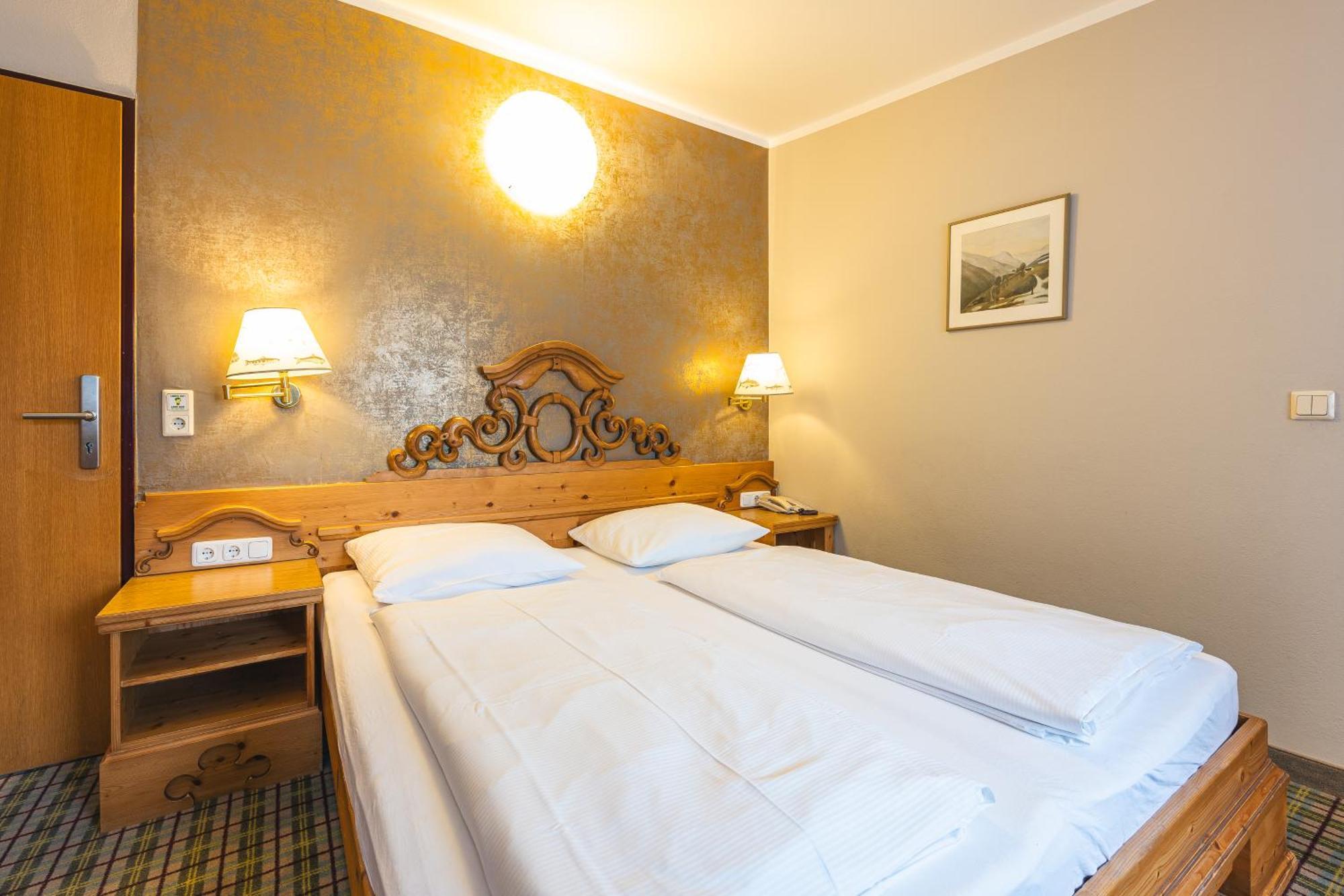 Fish'Inn Zell - Hotel Fischerwirt Цел ам Зее Стая снимка