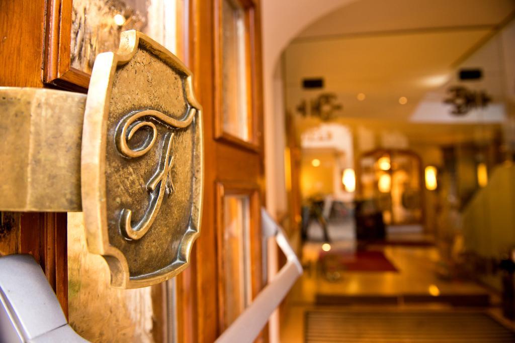 Fish'Inn Zell - Hotel Fischerwirt Цел ам Зее Екстериор снимка